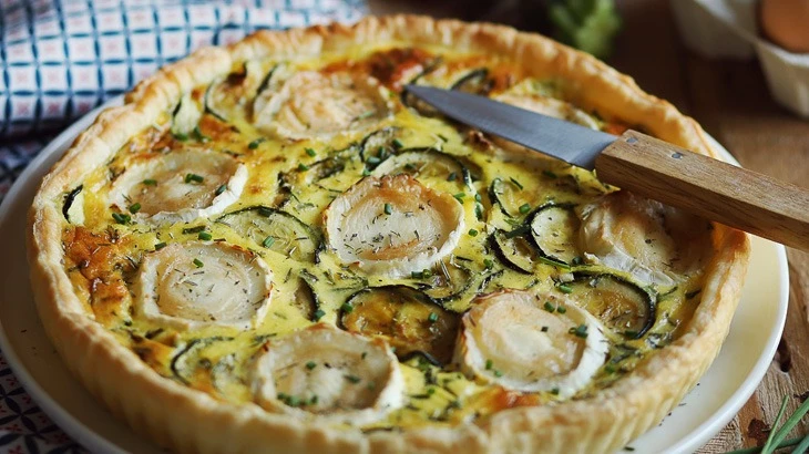 Quiche courgettes, chèvre et miel